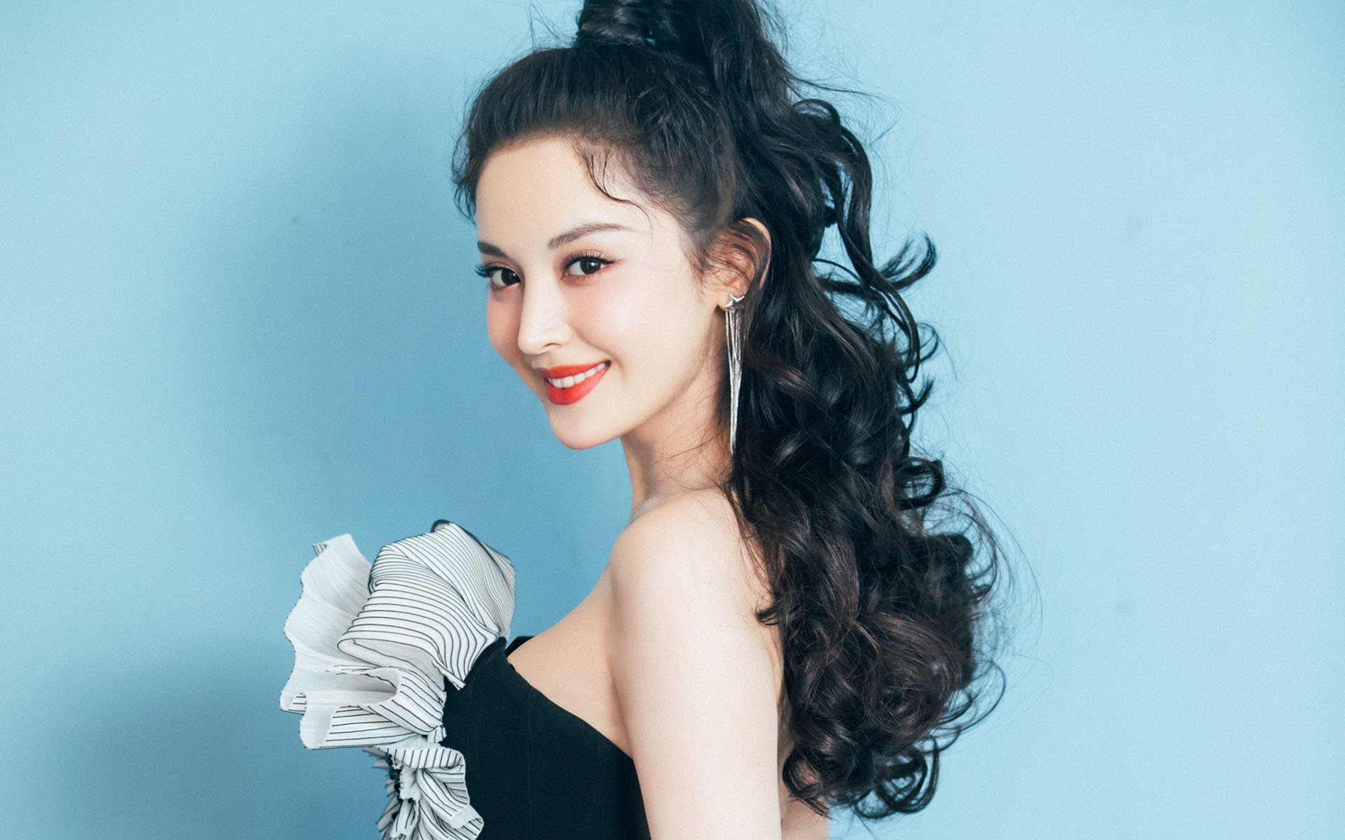 九游9游-墨西哥队在巴黎奥运会比赛中多次通过团队配合得分，墨西哥奥运队对巴西奥运队