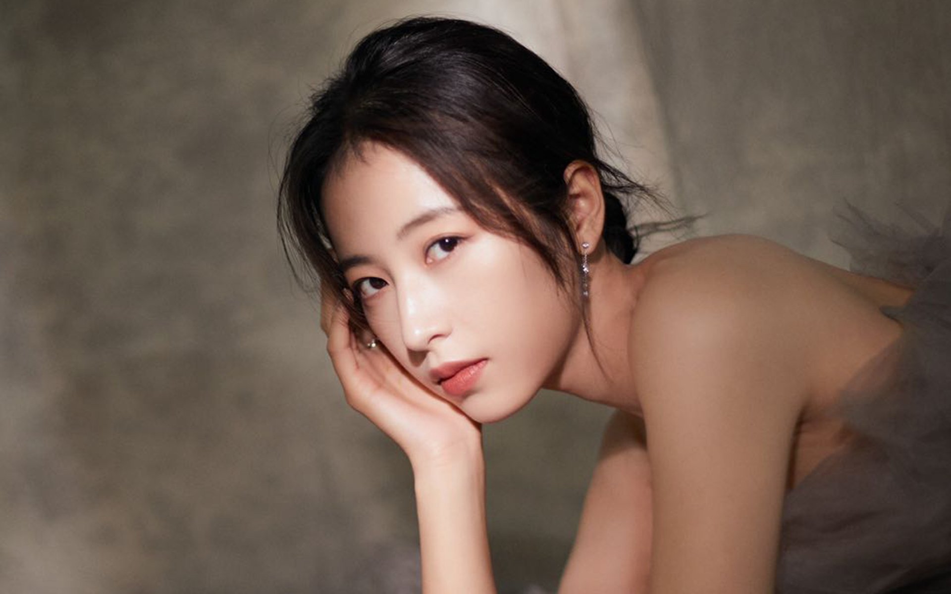 足球比赛赛季再度来袭,球队士气高昂,足球赛制介绍